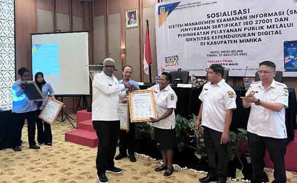 Bupati JR 3 OPD Raih Sertifikasi ISO 27001