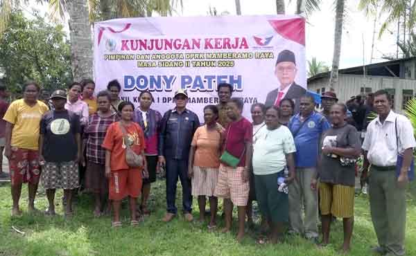 Waket I DPRK Mamberamo Raya Reses ke Warembori, Serap Aspirasi Warga 2 Dony Pateh Reses ke Warembori2