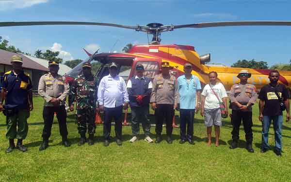 Gunakan Helikopter, Forkopimda Mamberamo Raya Pantau Langsung PSU Pilgub Papua 2 Forkopimda Mambraya Pantau PSU2