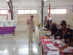 Coblos di TPS 01 Sarmi, Ketua Gerindra Soroti Partisipasi Pemilih Sepi