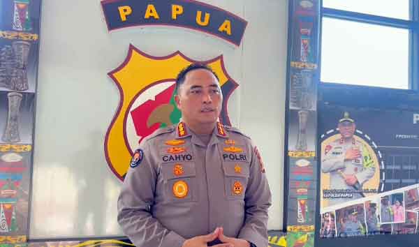 Kabid Humas Polda Papua Kombes Pol Cahyo Sukarnito