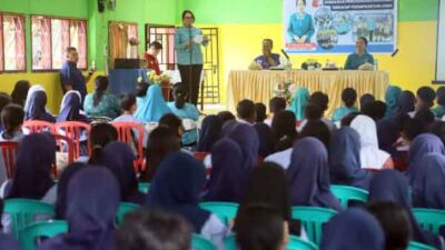 PKK Sosialisasi Pencegahan Kekerasan di SMPN 2 Ambon, Libatkan Guru dan Siswa/i