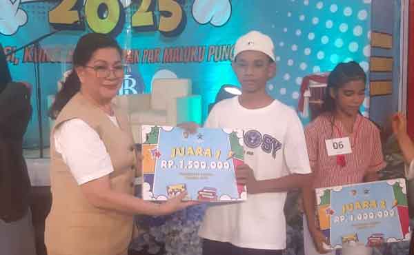 Resmi Tutup Pekan Literasi Maluku 2025, Begini Pesan Maya Lewerissa 2 Maya Lewerissa Tutuo Pekan Literasi Mal 2025 2