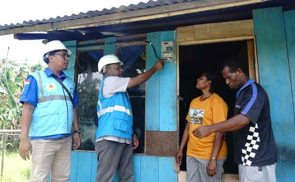 Momen HUT RI, PLN Wujudkan Mimpi 127 Masyarakat Prasejahtera di Tanah Papua 2 PLN Listrik 127 Masy Prasejahtera di Tanah Papua2