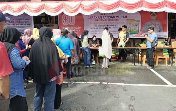 Gandeng Bulog, Polresta Sorong Kota Gelar Pasar Murah Sambut HUT ke 80 RI 1 POlresta Sorong Kota Pasar Murah3