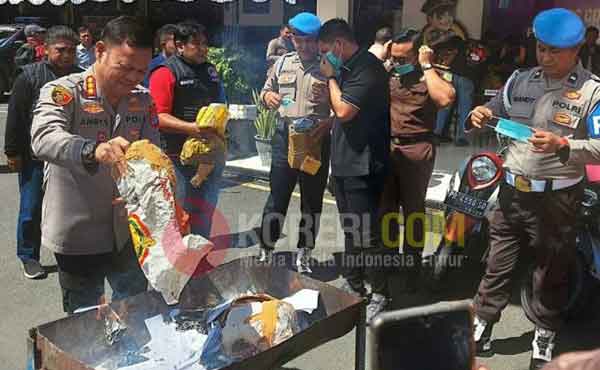 Polresta Sorong Kota Rilis 7 Tersangka Tindak Kriminal, Ini Rincian Kasusnya 2 Polresta Sorong Kota Musnahkan Narkoba n Ekstasi 1