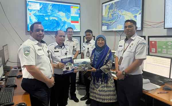 Kunjungi BMKG Maluku, Saadiah Uluputty Sampaikan Sejumlah Catatan Penting 2 Saadiah Uluptty BMKG Maluku