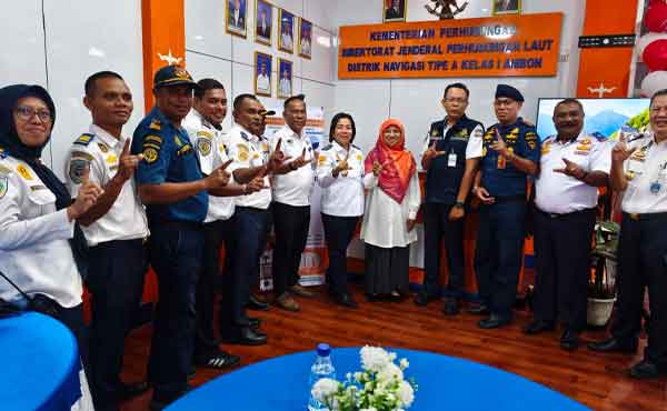 Di Kantor Navigasi Ambon, Saadiah Uluputty Soroti Sejumlah Persoalan 2 Saadiah Uluputty BMKG Maluku