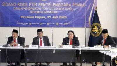 Sidang DKPP Komisioner KPU Sarmi