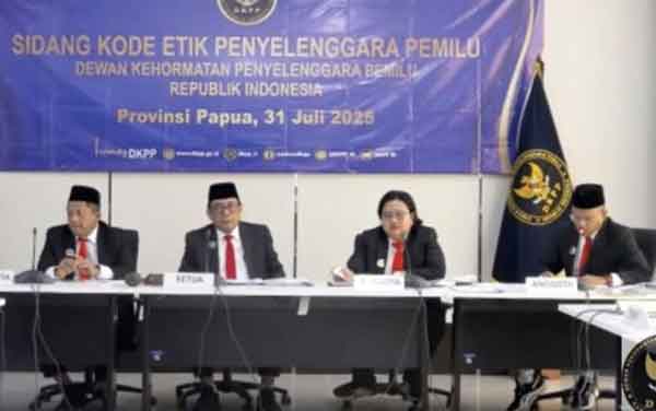 Giliran Komisioner KPU Sarmi Diseret ke Sidang DKPP, Ada Fakta Mencengangkan 1 Sidang DKPP Komisioner KPU Sarmi