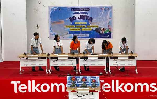 Telkomsel Gelar Kompetisi Cerdas Cermat SMA/Sederajat di Ambon, Ini 3 Pemenangnya 2 Telkomsel Kompetisi Cerdas Cermat SMA Sederajat Ambon.2jpg