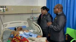 Wali Kota Sorong Besuk Korban Terkena Tembakan 4 Walkot Sorong kunjungi Korban terkena Tembakan