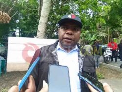 Muncul Kembali, Ketua Bawaslu Kabupaten Jayapura Langsung Awasi PSU di 4 TPS