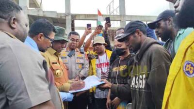 Aspirasi Pendemo Gub DM