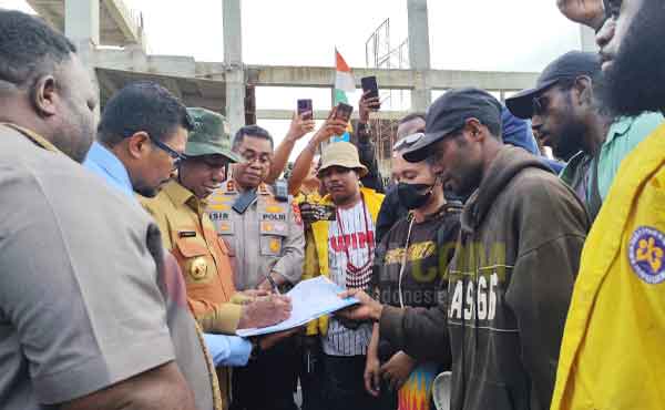 Aspirasi Pendemo Gub DM