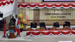 DPR Kota Sorong Tanggapan Walkot PU Fraksi