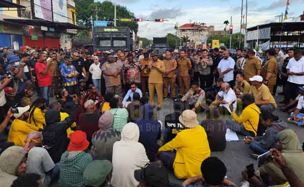 Aksi Demo Berlangsung Tertib, Forkopimda Papua Barat Terima 17 Tuntutan 3 Demo Gabungan Papua Barat3