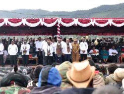 Kunker ke Puncak Jaya, Gubernur Nawipa Janjikan Bangun Sejumlah Fasilitas