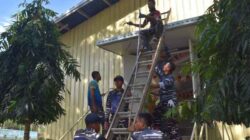Satgas Port Visit Gotong Royong Bersama Masyarakat di Gereja TFC, Papua Nugini