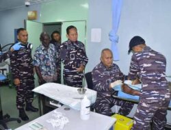 TNI AL Gelar Layanan Baksos dan Bakkes Gratis di Wanam, Merauke