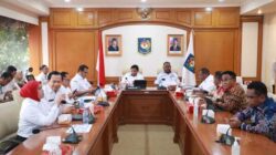 Gubernur PBD Serahkan Aspirasi 3 Pulau, Begini Penegasan Wamendagri