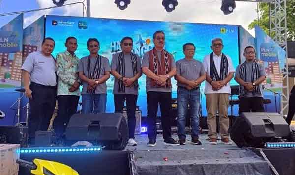 Momen HPN 2025: PLN Bantu Pemkot Ambon 4 Unit Mobil Tossa Listrik 1 PLN Bantu Pemkot 4 Mobil Tossa Listrik