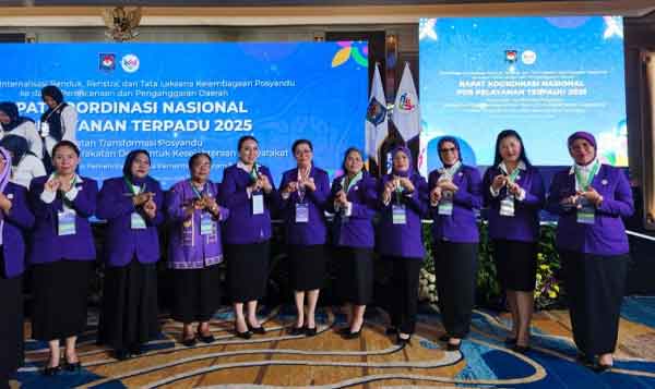 Tim Posyandu Kota Ambon Hadiri Rakornas 2025