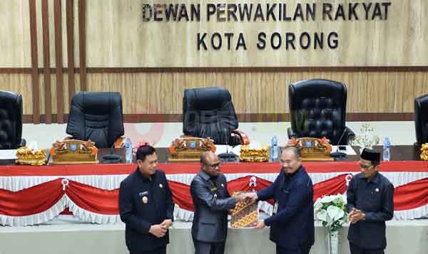 Wali Kota SL DPRK Sorong