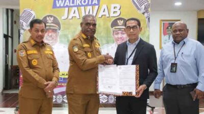 Walkot ABR Bantuan BRI Motor Sampah
