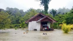 Curah Hujan Tinggi hingga Sungai Meluap, 3 Kampung di Tor Atas Terendam