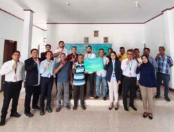 Angkasa Pura Bandara Pattimura Ambon Lanjut Salurkan Bantuan Fasum di 2 Negeri