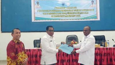 Bupati Robby R Berantas ATM