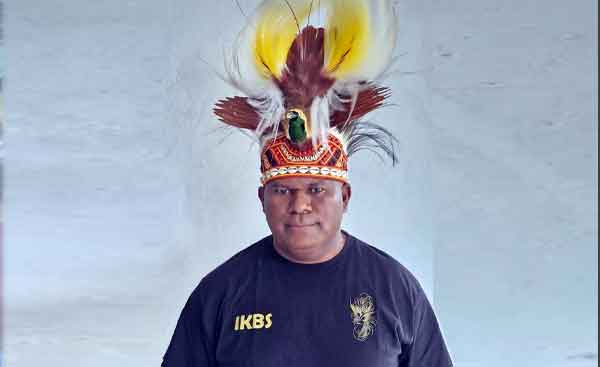 Christofel Su Ikatan Kaluarga Besar Su se Sorong Raya