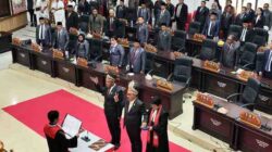 Dua Pimpinan DPRK Dilantik, Wali Kota Sorong Harap Perkuat Komunikasi