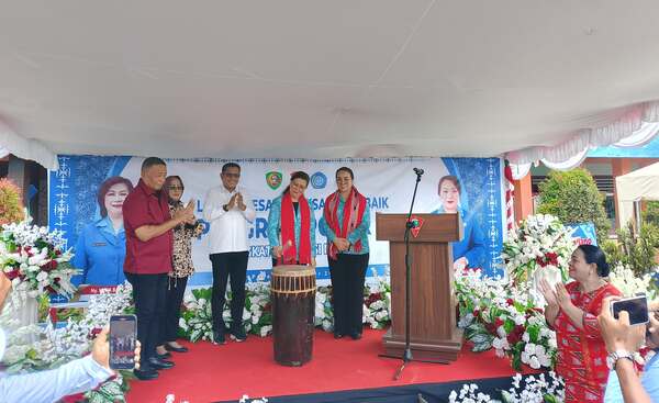 Maya Lewerissa Resmi Buka Lomba 10 Program Pokok PKK Tingkat Provinsi Maluku 1 IMG 20251025 WA00202
