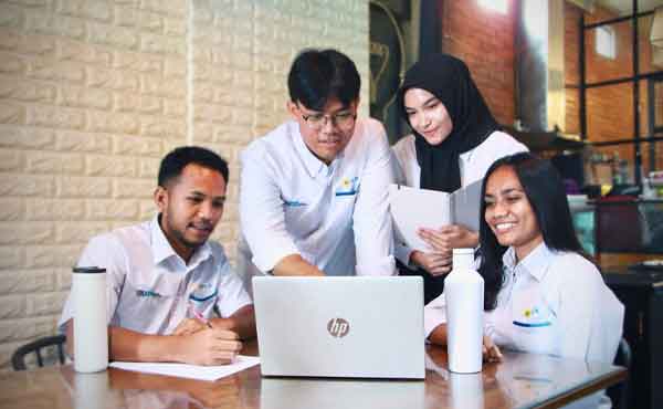 PLN Ilustrasi Lowongan Kerja