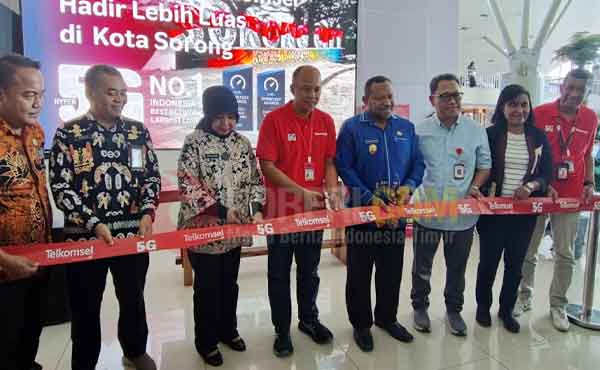 Telkomsel Resmi Luncurkan Jaringan 5G di Bandara DEO Sorong, Wagub PBD Apresiasi 1 Telkomsel Jaringan 5G di Bendara DEO Sorong