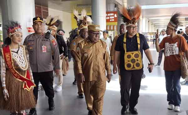 Wabup EK Deputi Bidang Usaha KemenUMKM