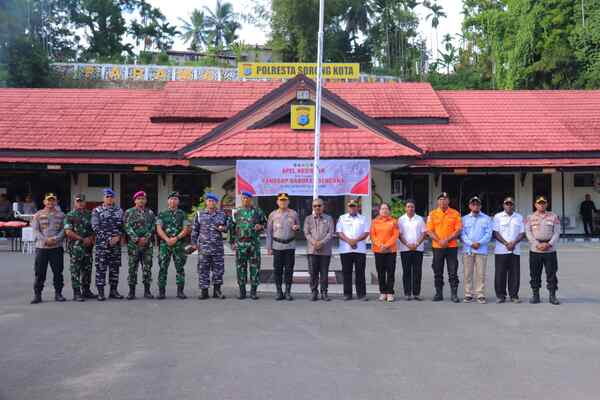 Polresta Sorong Kota Gelar Apel Kesiapan Tanggap Darurat Bencana Serentak Nasional 2 IMG 20251105 WA0015
