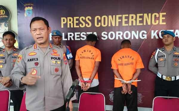 Kapolresta Sorong Kota Kombes Pol Amry Siahaan saat Memberikan Keterangan Pers/Foto : Suzan