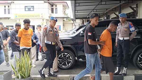 Polisi Ungkap Kasus Pembunuhan di Kota Sorong, 2 Pelaku Terancam Pasal Berlapis 2 IMG 20251111 204626