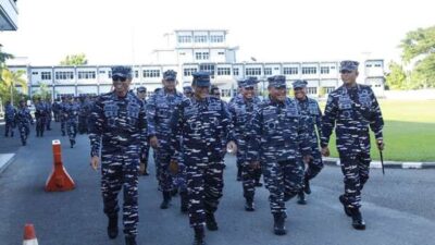 Laksda TNI Djatmoko Pimpin Prajurit Kodaeral XIV Latih Fisik dan Mental Lewat Hanmars
