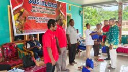 Warga Waena Apresiasi Bantuan Langsung Presiden Prabowo Usai Sosialisasi Kebangsaan 3 Kampung Waena Terima Bansos Presiden Prabowo