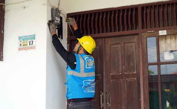 Semangat Hari Pahlawan, PLN Luncurkan Program “Power Hero” Diskon 50% Tambah Daya 4 PLN Ilustrasi Program Power Hero
