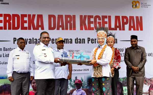 Merdeka dari Kegelapan: Kementerian ESDM-PLN Resmikan PLTMH Anggi I 3 PLN Peresmian PLTU Anggi I3