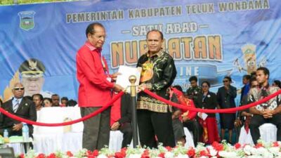 Dukung Pendidikan di Tanah Papua, PTFI Bantu 12 Sekolah YPK GKI Teluk Wondama