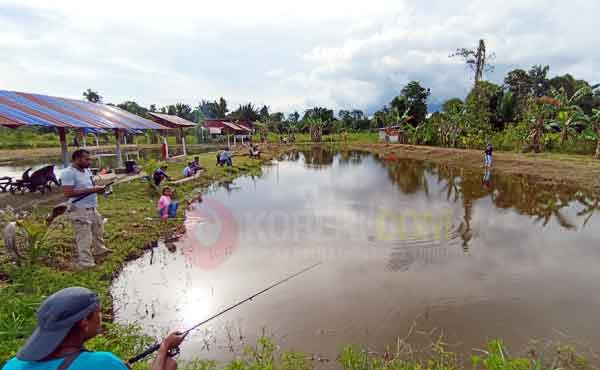 Dorong Ekonomi Kampung, Bumdes Nawaripi Gelar Lomba Pancing di Paieve Mile 21 3 Pemerintah Kampung Nawaripi Lomba Pancing3