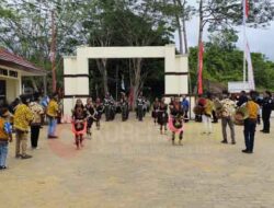 Pemindahan Pataka “Nabowoti Ninike” Polda PBD Disambut Adat Suku Moi