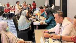 Sambut HUT ke 3, ASTON Sorong Gelar Pemeriksaan Kesehatan Gratis Untuk Lansia 2 ASTON Sorong Donor Darah