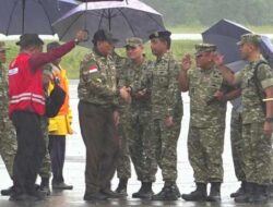 Wadan Kodaeral XIV Sambut Kunjungan Menhan RI di Papua Barat Daya